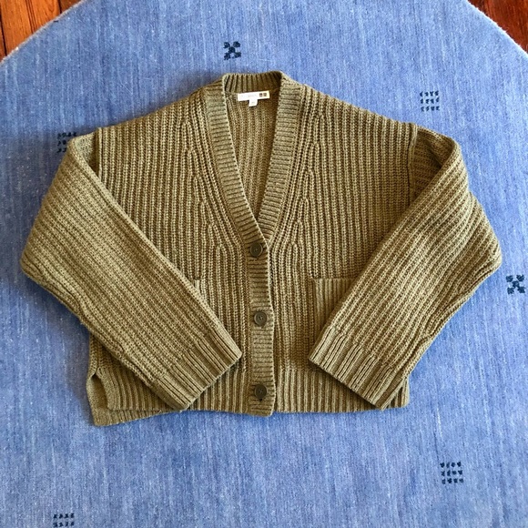 JW Anderson x Uniqlo Knit Green Cardigan - Picture 2 of 4